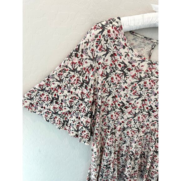LUCKY BRAND | White Romantic Floral Boho Flutter Sleeve Peplum Top | Medium - Picture 3 of 7